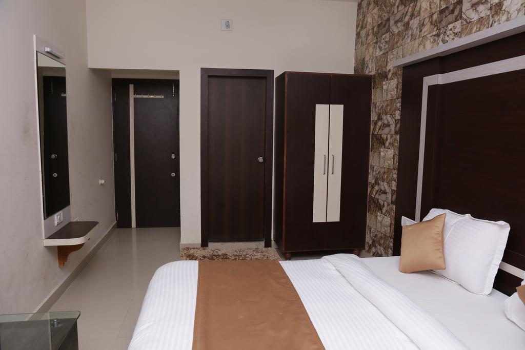 Hotel Rudra Plaza Dwārka Zewnętrze zdjęcie
