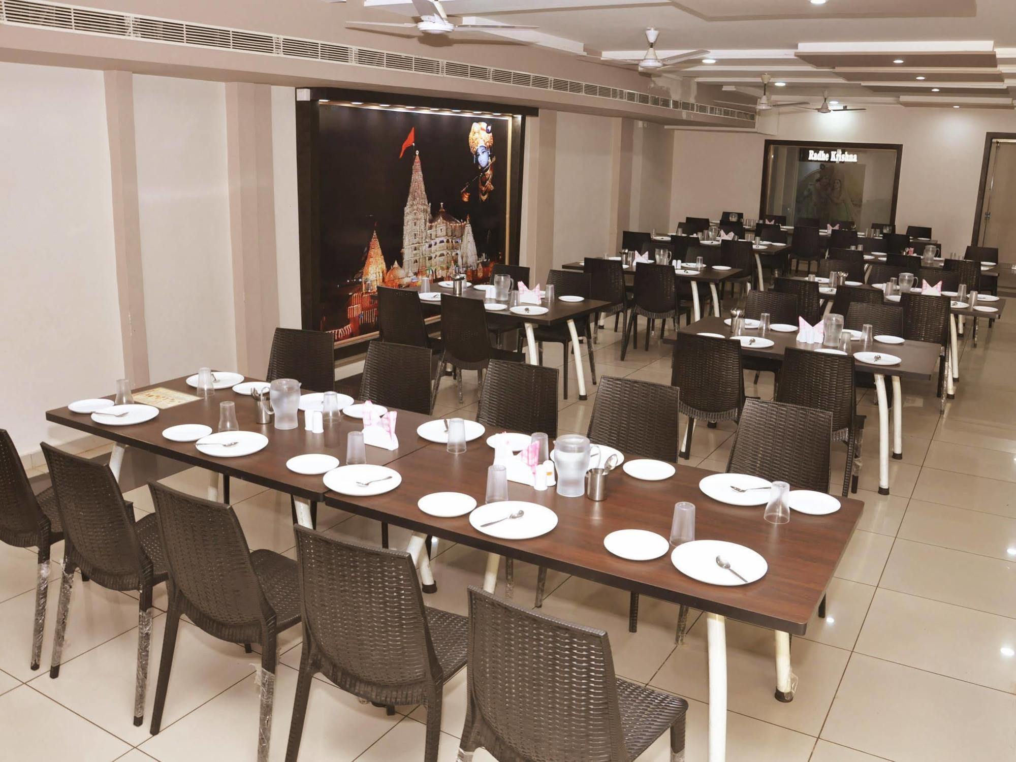 Hotel Rudra Plaza Dwārka Zewnętrze zdjęcie